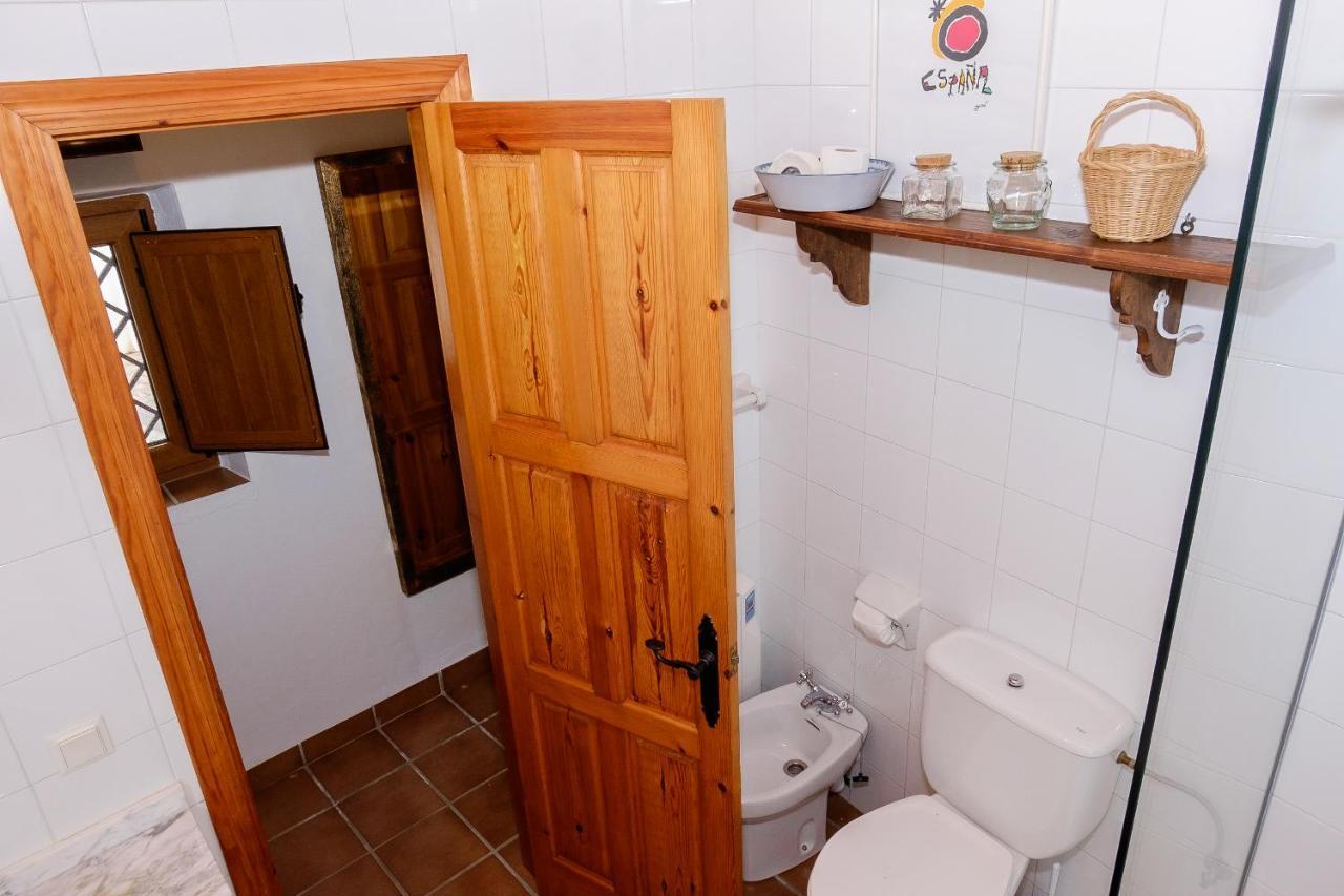 Casita Blanca Villa Нерха Екстериор снимка